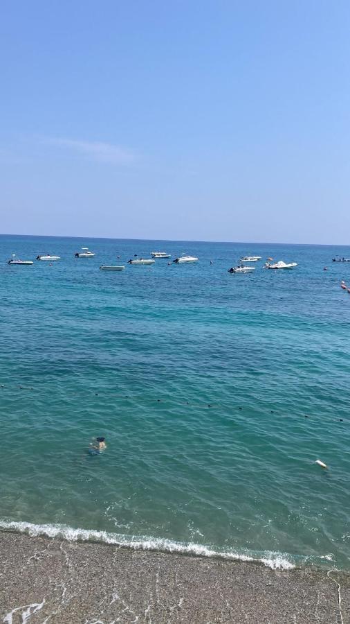 L'Isola Dei Vacanzieri 圣安德雷亚阿波斯托洛德洛约尼奥 外观 照片